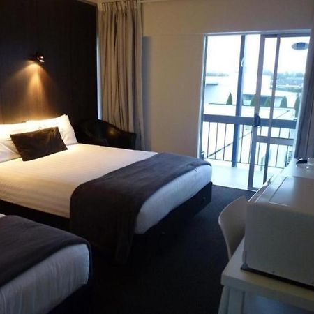 The Riccarton Hotel Κράισττσερτς Εξωτερικό φωτογραφία