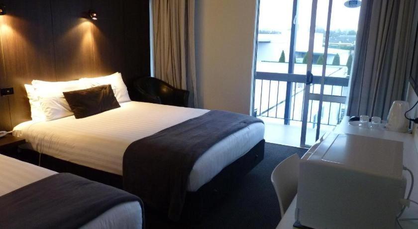 The Riccarton Hotel Κράισττσερτς Εξωτερικό φωτογραφία
