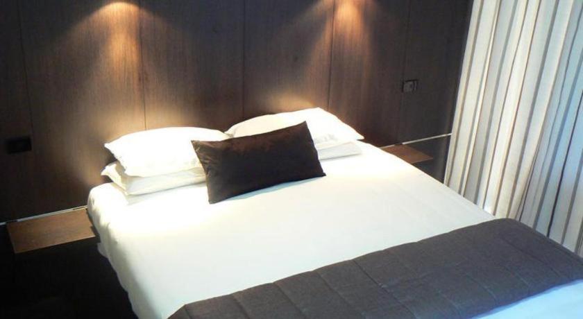The Riccarton Hotel Κράισττσερτς Εξωτερικό φωτογραφία