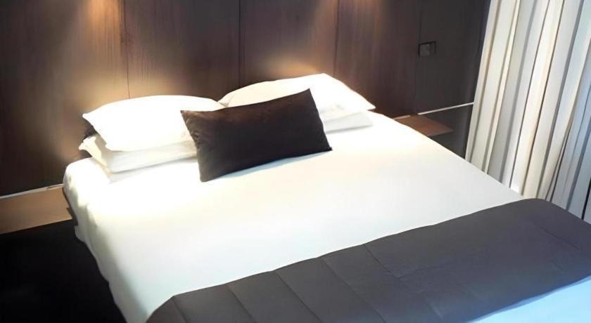 The Riccarton Hotel Κράισττσερτς Εξωτερικό φωτογραφία